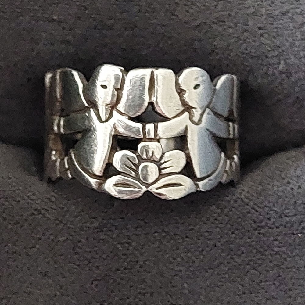 James Avery Retired Angel Ring